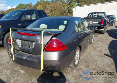 2006 Honda Accord 2.4 Ex из США, поврежденный, VIN 1HGCM56716A137441